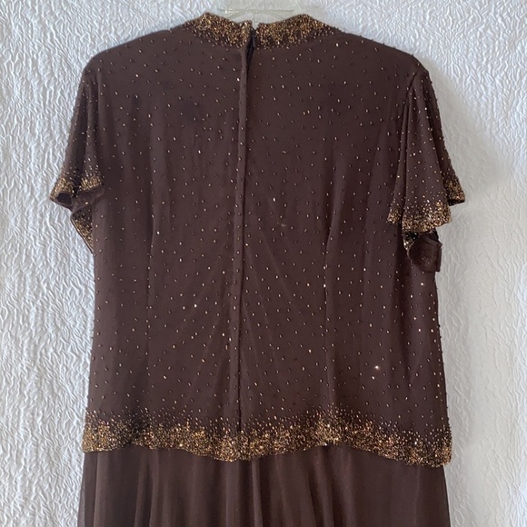 Jkara Beaded Bodice V-Neck Short Sleeve Faux Wrap Gown - Picture 5 of 12